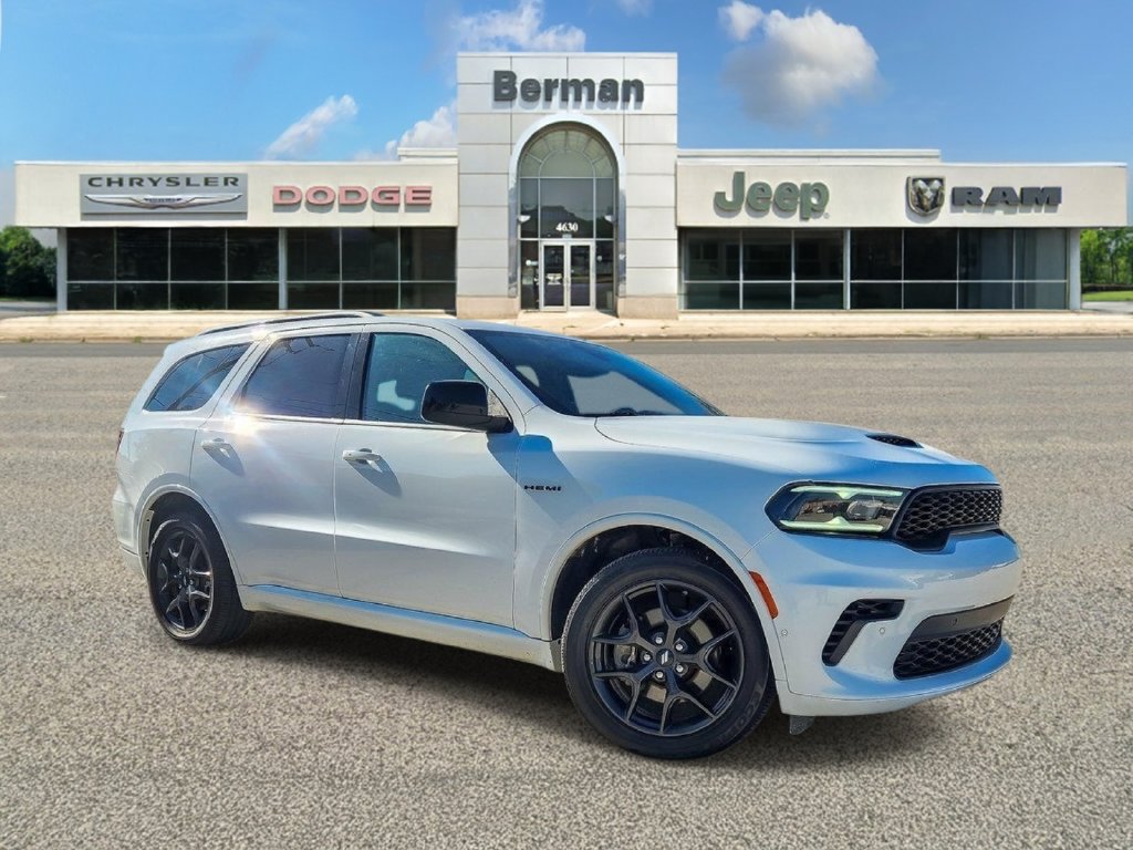 Certified 2026 Dodge Durango GT w/ Blacktop Package AWD/4WD image 2