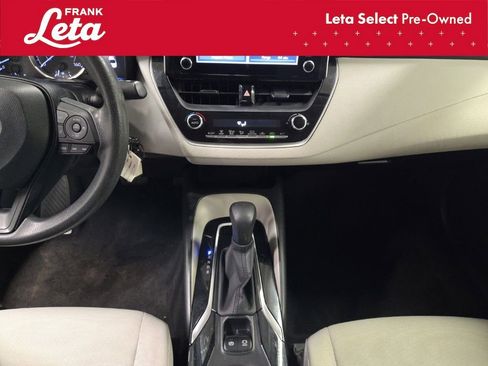 Used 2020 Toyota Corolla LE image 11