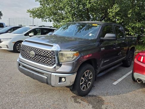 Used 2018 Toyota Tundra SR5 w/ TRD Off Road Package RWD image 14