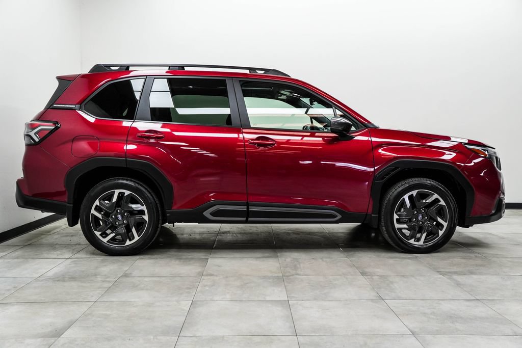 Used 2025 Subaru Forester Limited AWD/4WD image 7