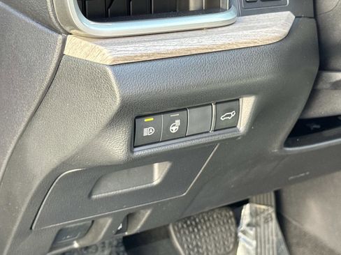 Used 2025 Toyota Grand Highlander AWD image 13
