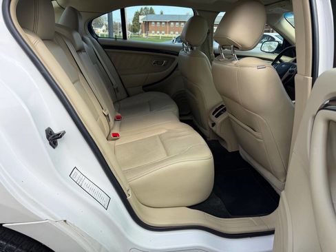 Used 2013 Ford Taurus Limited image 16