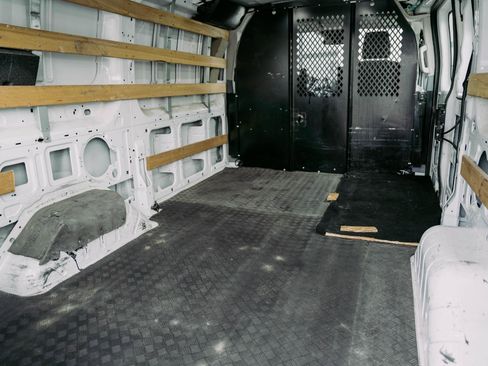 Used 2019 Ford Transit 250 130 Low Roof w/ Exterior Upgrade Package image 13