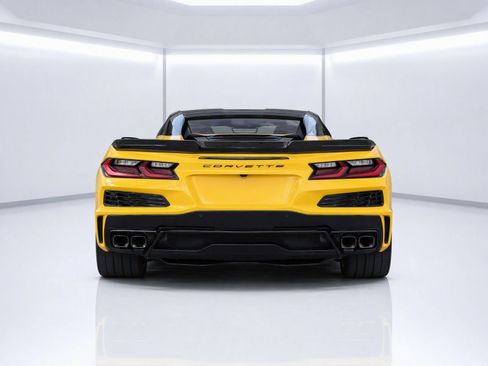 Used 2025 Chevrolet Corvette E-Ray AWD/4WD image 4