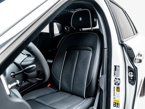 Used 2022 Rolls-Royce Ghost AWD/4WD image 4