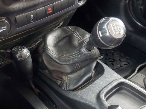 Used 2016 Jeep Wrangler Sport image 18