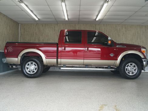 Used 2013 Ford F250 Lariat w/ Chrome Pkg AWD/4WD image 6