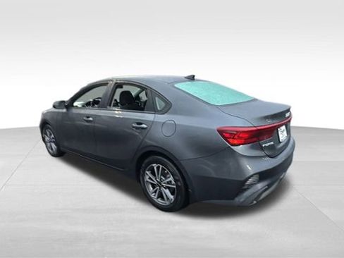 Used 2024 Kia Forte LXS image 5