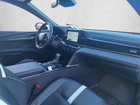 Certified 2025 Toyota Camry SE w/ Convenience Package image 19