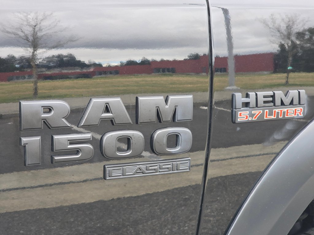Used 2023 RAM 1500 Warlock AWD/4WD image 17