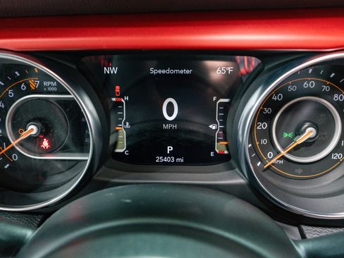 Used 2023 Jeep Gladiator Rubicon w/ Cold Weather Group image 26