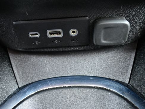 Used 2024 Chevrolet Malibu LT image 25