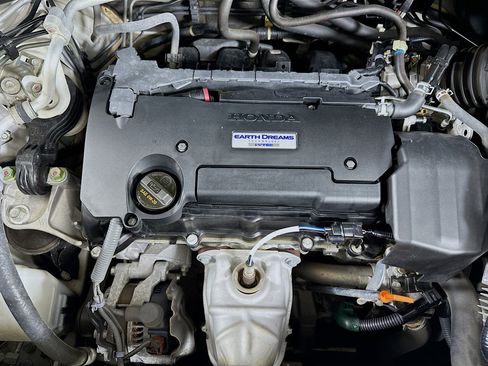 Used 2016 Honda CR-V EX image 32