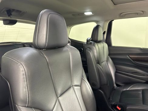 Used 2023 Subaru Ascent Touring image 25