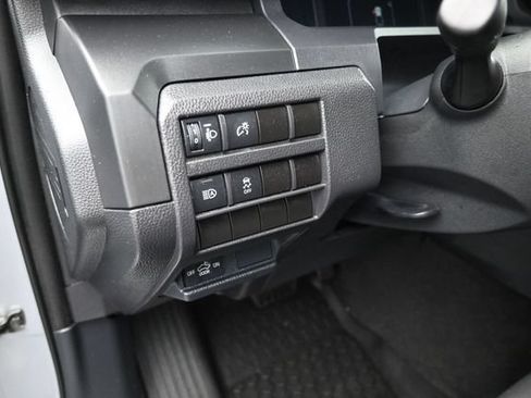 Used 2024 Toyota Tacoma SR RWD image 13