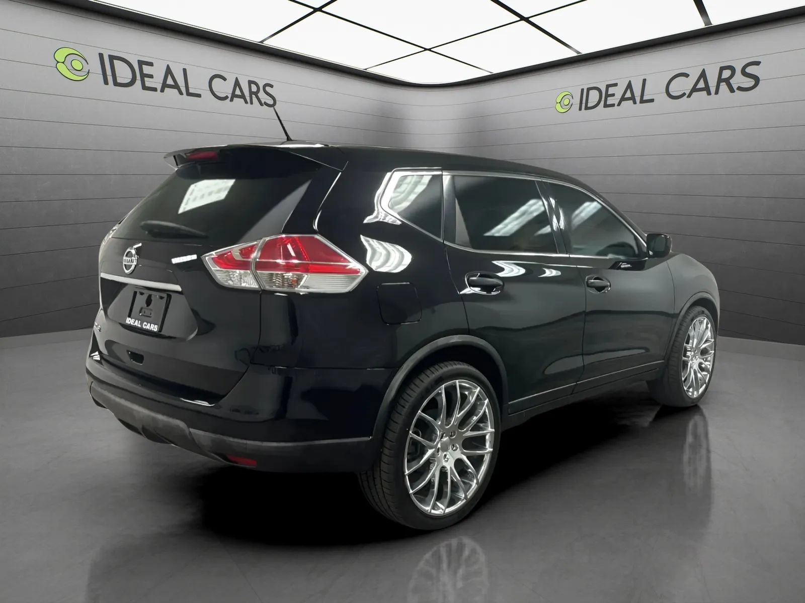 Used 2016 Nissan Rogue S FWD image 5