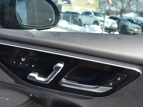 Used 2025 Mercedes-Benz C 300 Sedan image 19