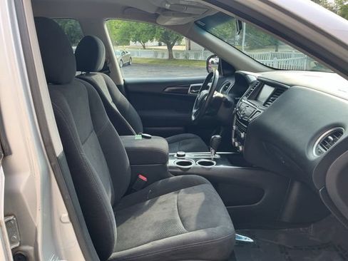 Used 2014 Nissan Pathfinder SV AWD/4WD image 30
