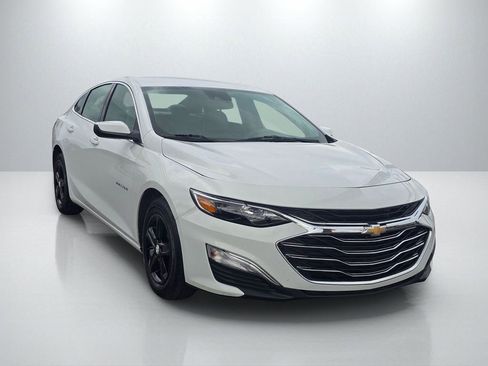 Used 2023 Chevrolet Malibu LS w/ Driver Confidence Package FWD image 3