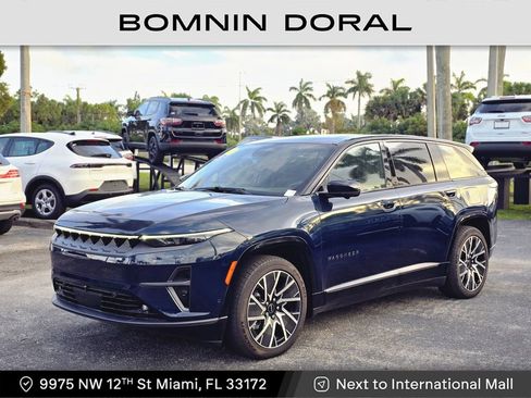 Used 2025 Jeep Wagoneer S Limited image 1