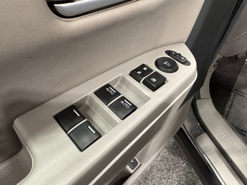 Used 2012 Honda Pilot EX-L image 23