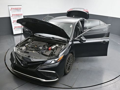 Used 2024 Toyota Camry XSE image 40