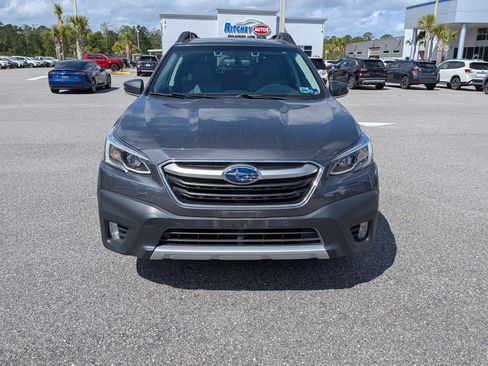 Used 2022 Subaru Outback Limited image 8