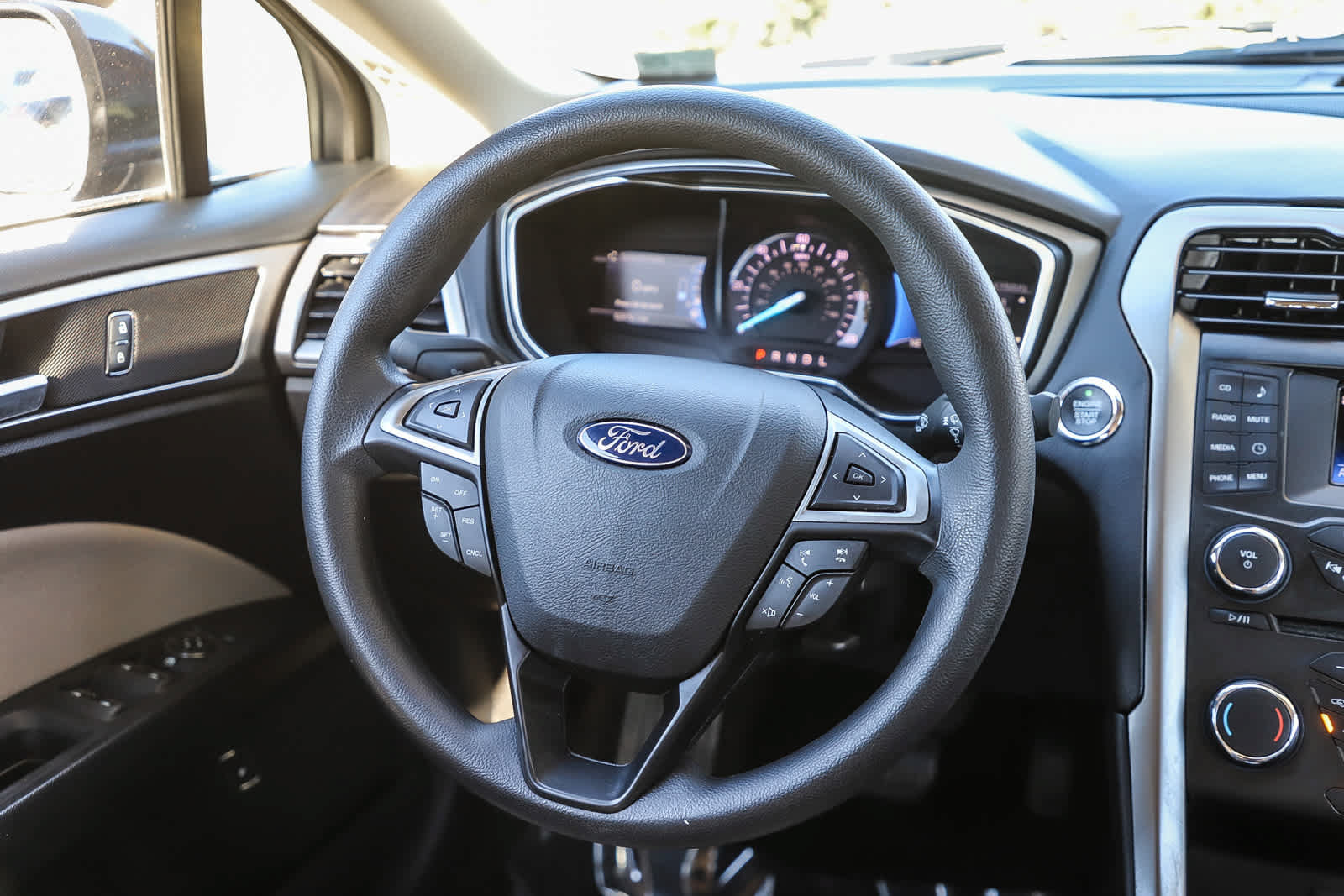 Used 2017 Ford Fusion S FWD image 14