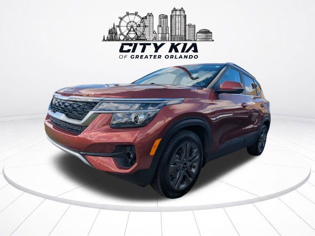 Certified 2023 Kia Seltos S w/ Navigation Package FWD image 2