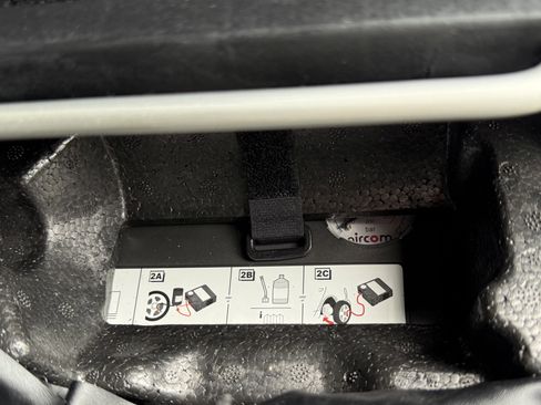 Used 2018 Porsche Cayenne S Platinum image 17