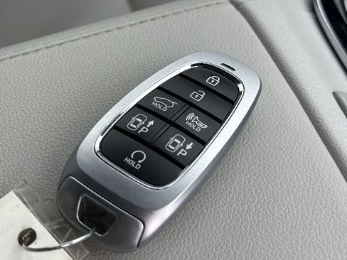 Used 2024 Hyundai Tucson Limited FWD image 28