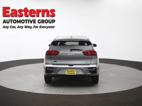 Used 2022 Kia Niro EX FWD image 38