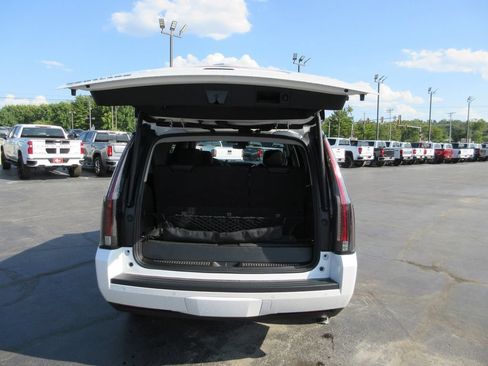 Certified 2019 Cadillac Escalade Premium Luxury AWD/4WD image 8