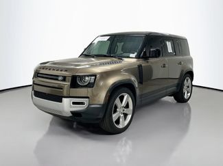 Used 2024 Land Rover Defender 110 SE AWD/4WD video 1