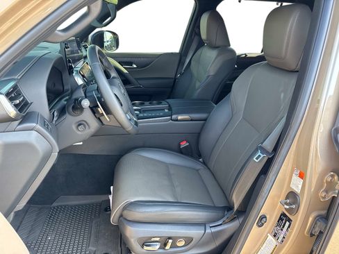 Certified 2025 Lexus LX 700h Overtrail image 22