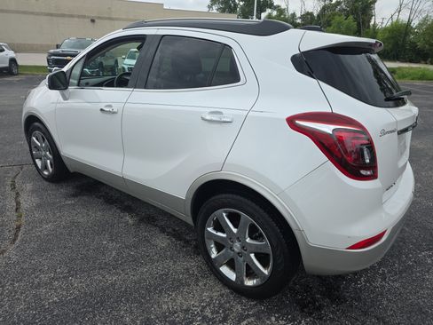 Used 2017 Buick Encore Essence w/ Experience Buick Package FWD image 6