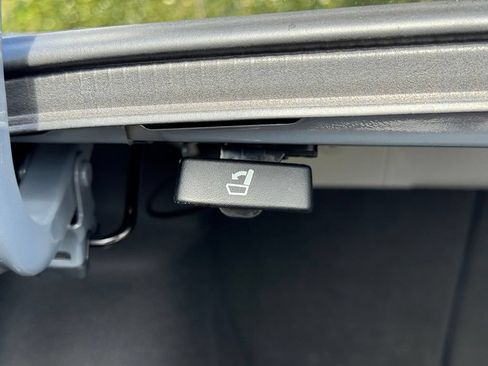 Certified 2023 Honda Accord Touring image 36