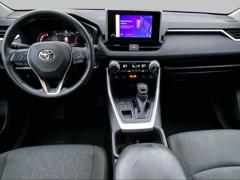 Used 2025 Toyota RAV4 XLE w/ Weather Package AWD/4WD image 15