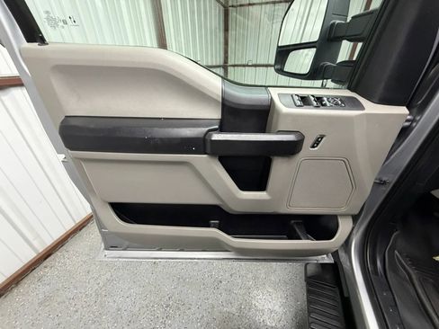 Used 2020 Ford F250 XL w/ STX Appearance Package AWD/4WD image 10