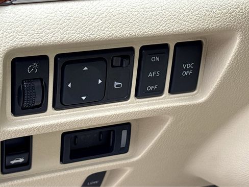 Used 2010 INFINITI M35 w/ Technology Pkg image 15