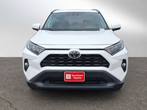 Used 2019 Toyota RAV4 XLE FWD image 9