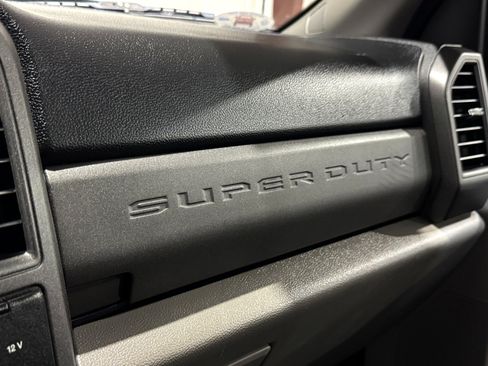 Used 2019 Ford F550 2WD Regular Cab Super Duty image 24