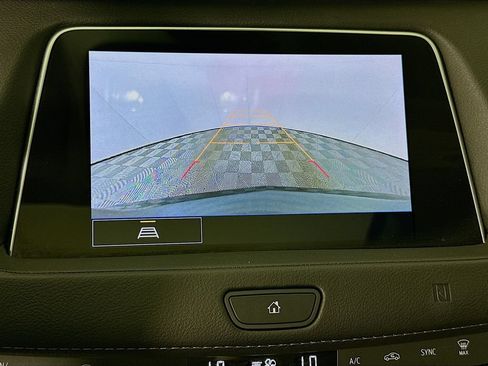 Used 2021 Cadillac XT4 Premium Luxury FWD image 13