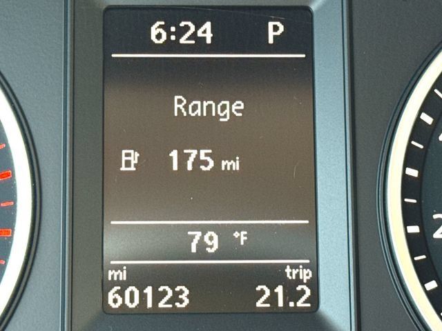 Used 2017 Volkswagen Tiguan S FWD image 12