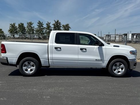 New 2026 RAM 1500 Big Horn AWD/4WD image 2