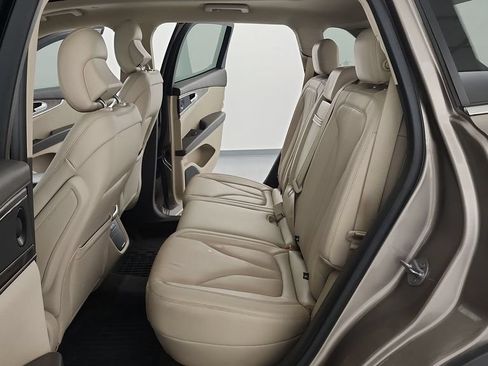 Used 2019 Lincoln Nautilus Reserve w/ Cargo Utility Package AWD/4WD image 30