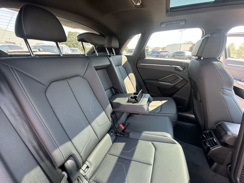 New 2025 Audi Q3 2.0T Premium image 31