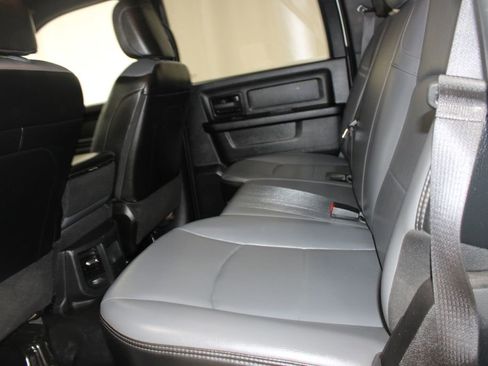 Used 2024 RAM 2500 Tradesman w/ Chrome Appearance Group AWD/4WD image 43