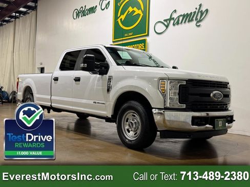 Used 2019 Ford F250 XL w/ Power Equipment Group RWD image 1