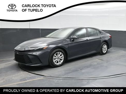 Used 2026 Toyota Camry LE FWD image 9